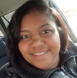 Meet your Posher, Nakia